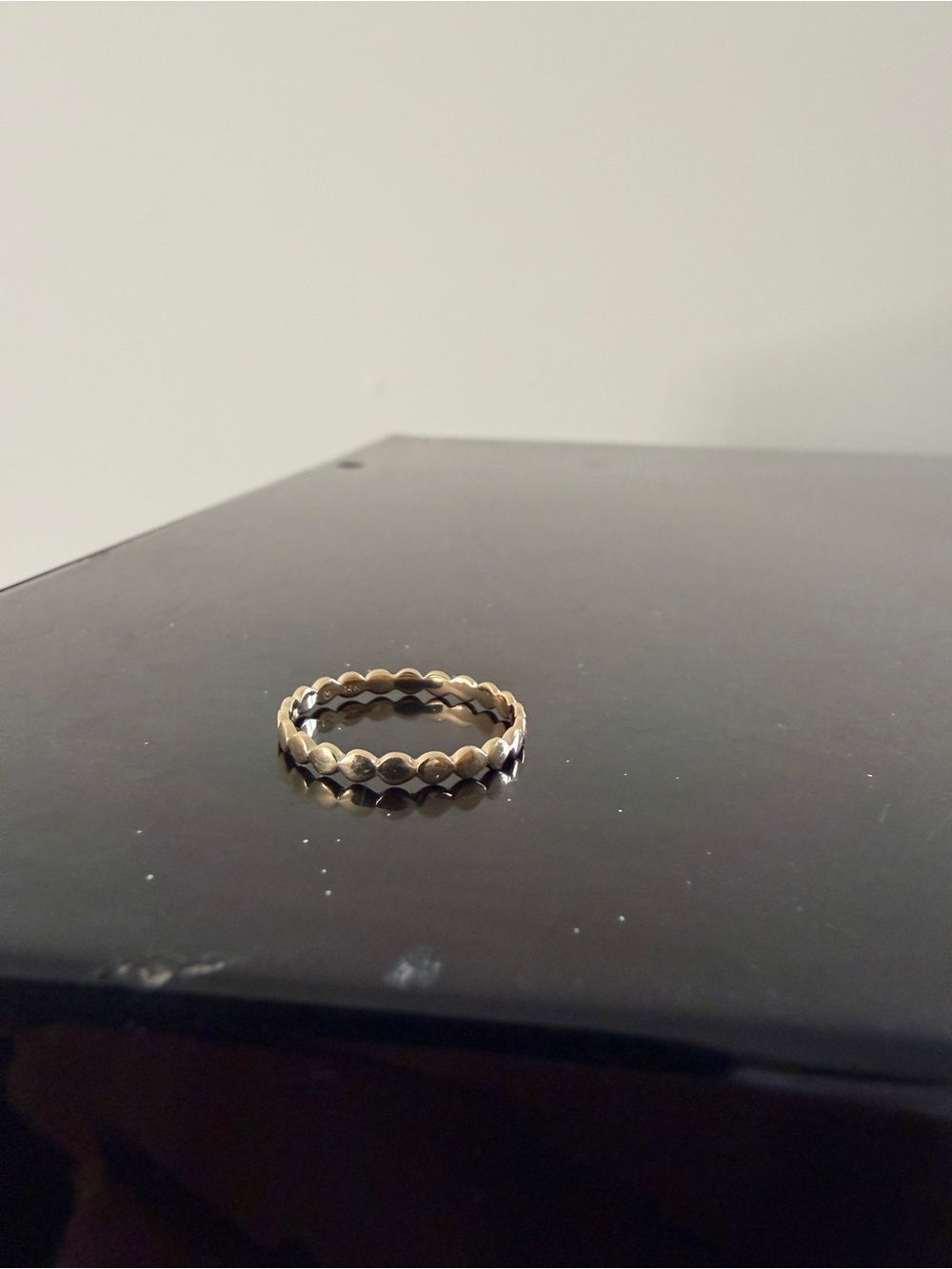 Womenโs 14kt Yellow Gold Ring